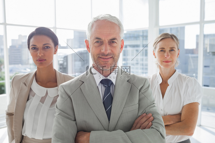 方庙派出所开展夏日“反邪教、禁毒、防电信诈骗”宣传活动