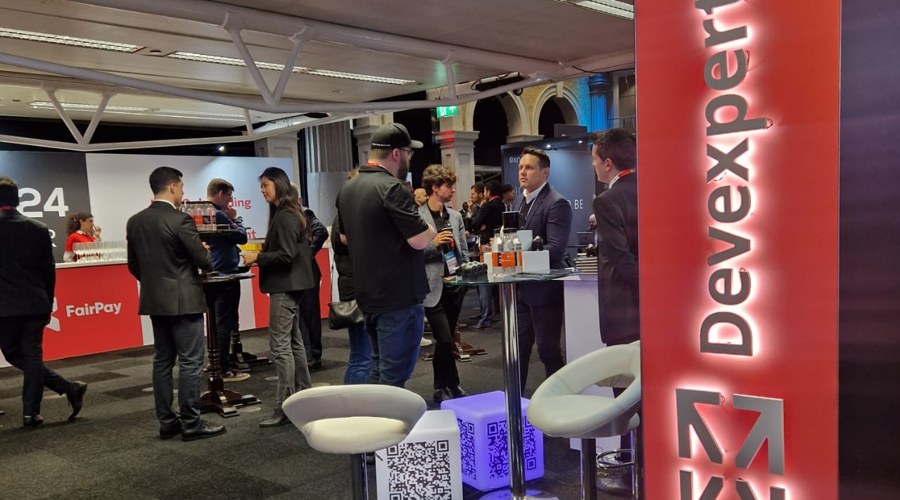 特朗普降息倡导获支持！米兰、布拉德指出：关税未推高通胀