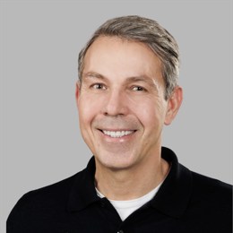 财报季来临：奢侈品股分化严重，Burberry表现突显LVMH压力